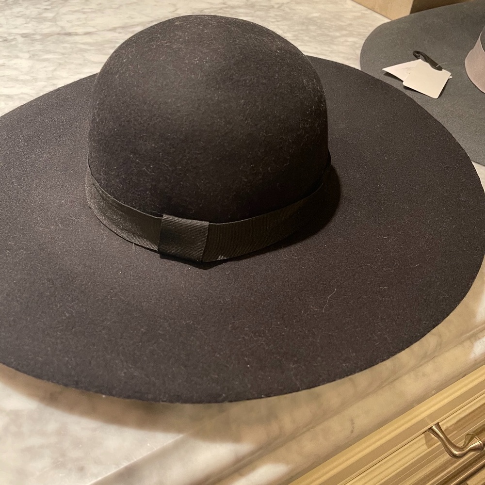 Black hat